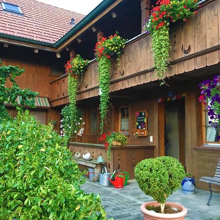 Bnb Deheimelig Bed & Breakfast Huttwil Luaran gambar