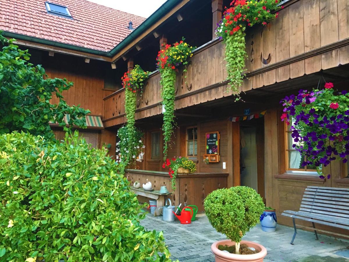 Bnb Deheimelig Bed & Breakfast Huttwil Luaran gambar